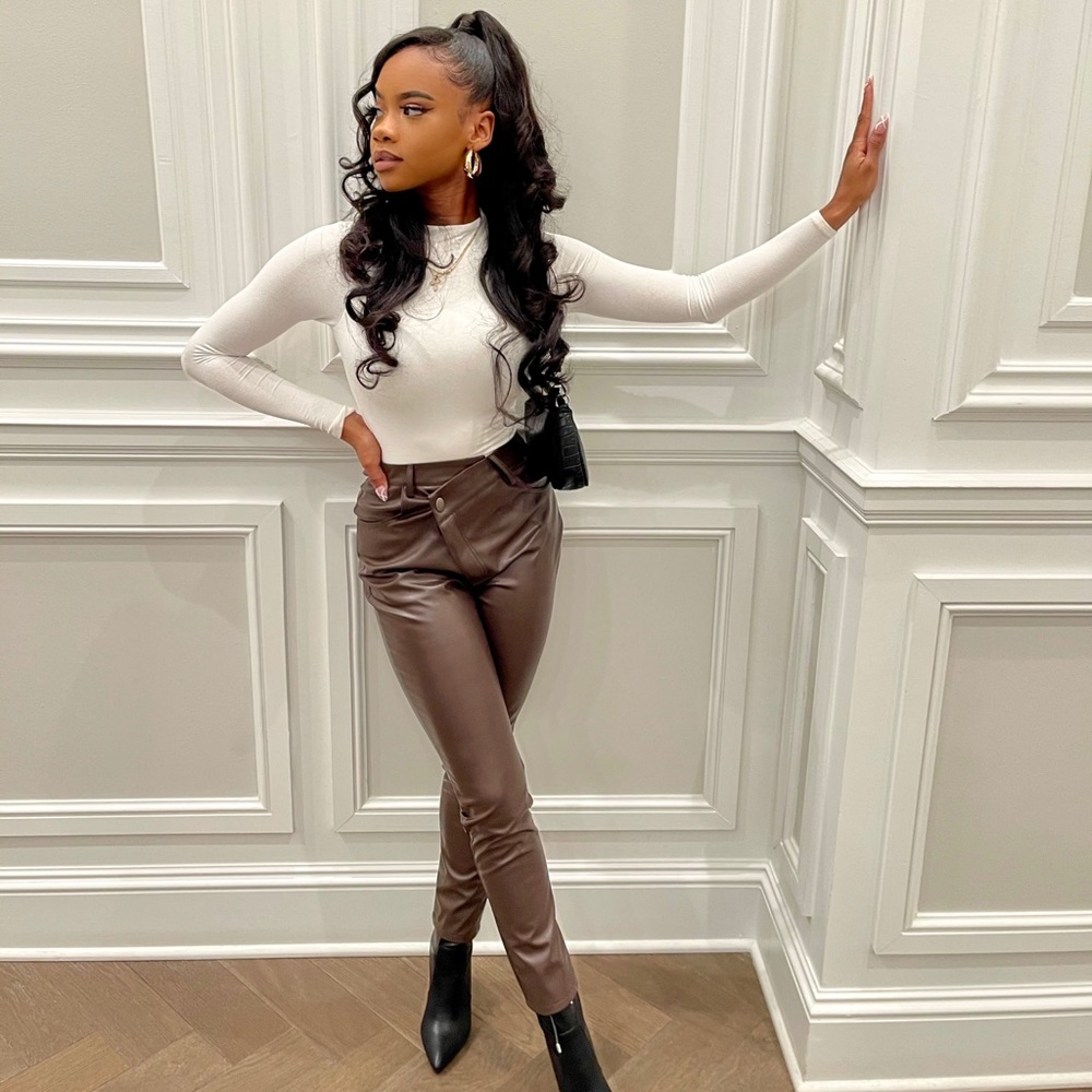 Meet your Posher, Taylor